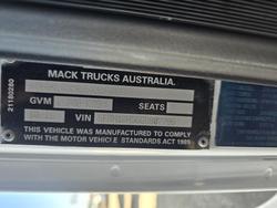 2016 Mack Granite White