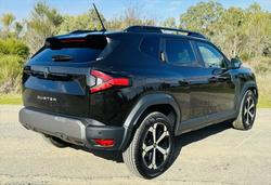 2025 Renault Duster Techno