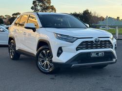 2022 Toyota
RAV4 GXL