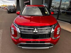 2025 Mitsubishi
Outlander Exceed
