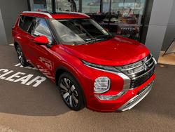2025 Mitsubishi
Outlander Exceed