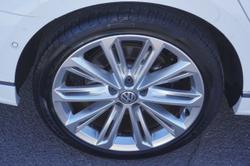 2016 Volkswagen
                Passat 206TSI R-Line