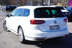 2016 Volkswagen
                Passat 206TSI R-Line
