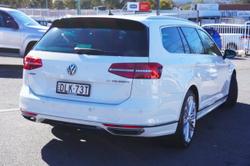 2016 Volkswagen
                Passat 206TSI R-Line