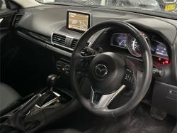 2015 Mazda
                3 Maxx