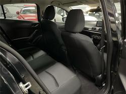 2015 Mazda
                3 Maxx