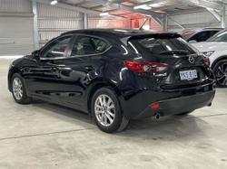 2015 Mazda
                3 Maxx