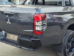 2021 Mitsubishi
Triton GSR