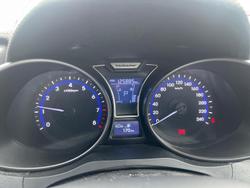 2012 Hyundai Veloster SR Turbo FS2 Crystal White