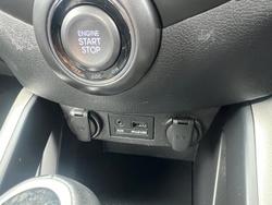 2012 Hyundai Veloster SR Turbo FS2 Crystal White