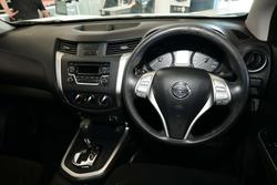 2017 Nissan Navara RX