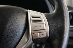 2017 Nissan Navara RX