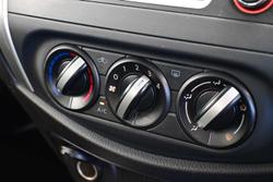 2017 Nissan Navara RX