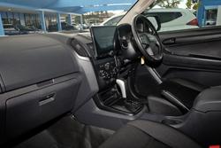 2017 Isuzu D-MAX SX High Ride MY17 4x2 Splash White