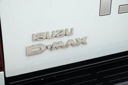 2017 Isuzu D-MAX SX High Ride MY17 4x2 Splash White