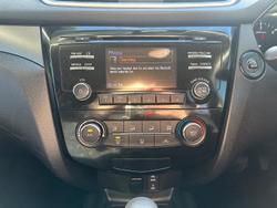 2014 Nissan
X-TRAIL TS