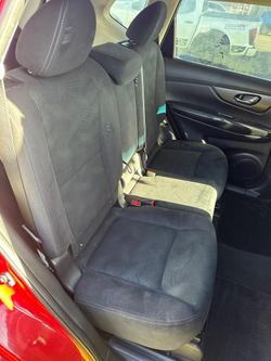 2014 Nissan
X-TRAIL TS