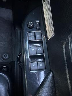 2021 Toyota
Hilux Rogue