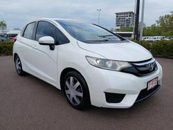 2015 Honda
                Jazz VTi