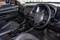 2020 Mitsubishi
                Outlander LS
