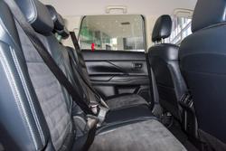 2020 Mitsubishi
                Outlander LS