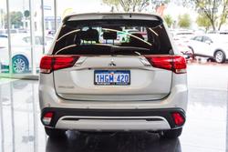 2020 Mitsubishi
                Outlander LS