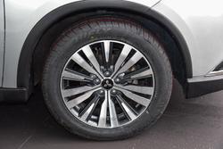 2020 Mitsubishi
                Outlander LS