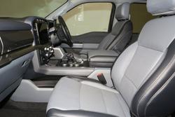 2024 Ford
                F-150 Lariat