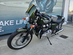 2015 Triumph THRUXTON 900 Green
