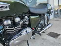 2015 Triumph THRUXTON 900 Green