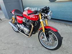 2017 Triumph THRUXTON R Red