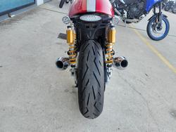 2017 Triumph THRUXTON R Red