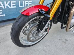 2017 Triumph THRUXTON R Red