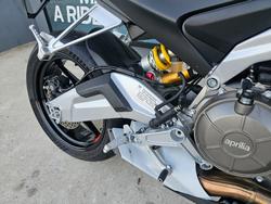 2023 APRILIA TUONO FACTORY Black