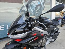 2023 APRILIA TUONO FACTORY Black