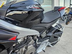 2023 APRILIA TUONO FACTORY Black
