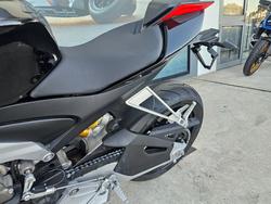 2023 APRILIA TUONO FACTORY Black