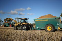 Nufab
22m³ Single Axle Spreader