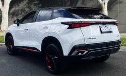 2023 Chery OMODA 5 EX MY23 Lunar White with Red Strike