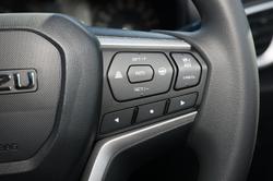 2025 Isuzu
                MU-X LS-M
