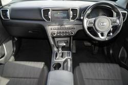2017 Kia
Sportage Si