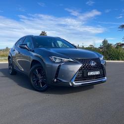 2020 Lexus
UX 250h Luxury