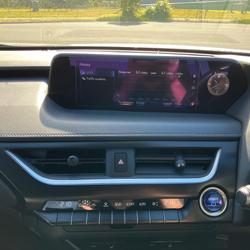 2020 Lexus
UX 250h Luxury
