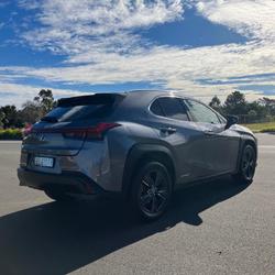 2020 Lexus
UX 250h Luxury