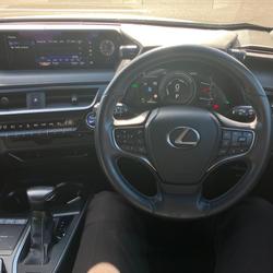 2020 Lexus
UX 250h Luxury