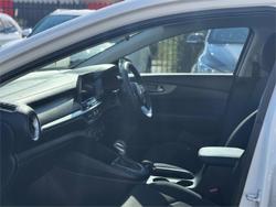 2020 KIA
                CERATO S
