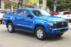 2025 Mitsubishi
Triton GLX+