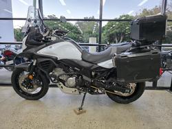 2015 Suzuki V-STROM 650 XT WHITE