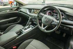 2019 Holden
Commodore LT
