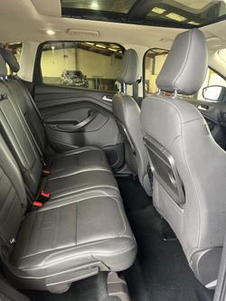 2019 Ford
Escape Titanium